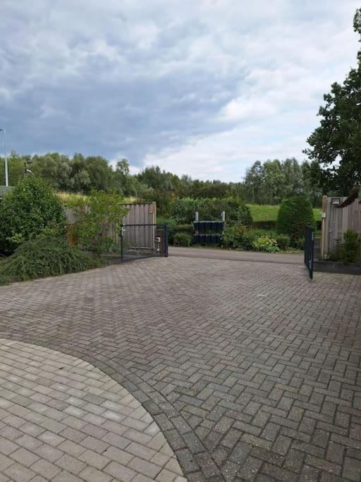 Family Wellness Lodge 4 Personen Zuid-Holland! Ooltgensplaat Zewnętrze zdjęcie