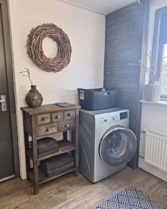Family Wellness Lodge 4 Personen Zuid-Holland! Ooltgensplaat Zewnętrze zdjęcie